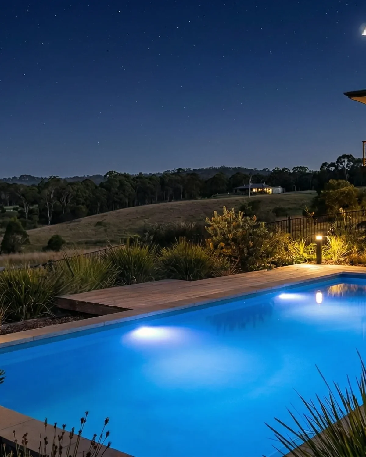 Local electrician servicing Chifley area